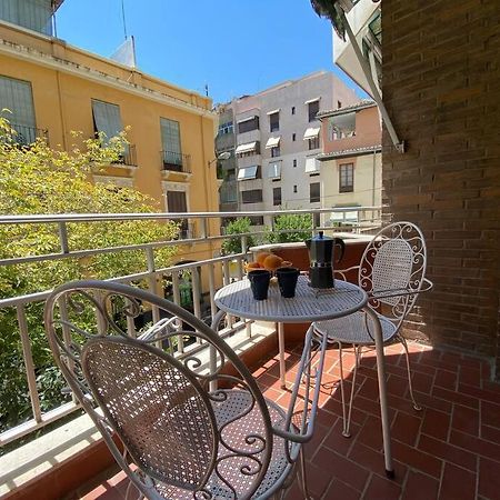 Piso En El Centro De Granada. Parking Opcional Appartement Buitenkant foto