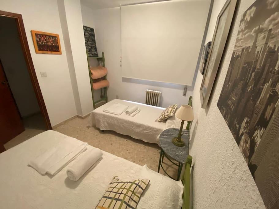 Piso En El Centro De Granada. Parking Opcional Appartement Buitenkant foto